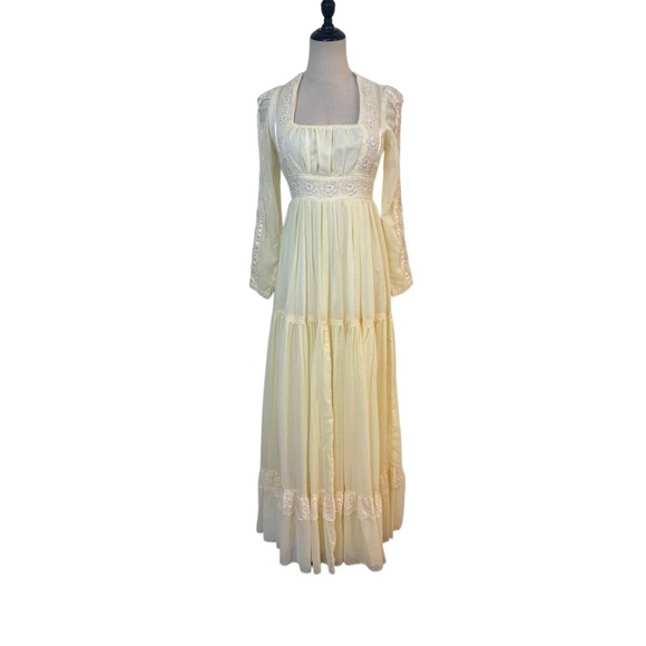 Gunne Sax Dresses & Skirts - Vtg Gunne Sax Maxi Dress Butter Yellow Cream Long Sleeve Embroidered Lace Sz 9